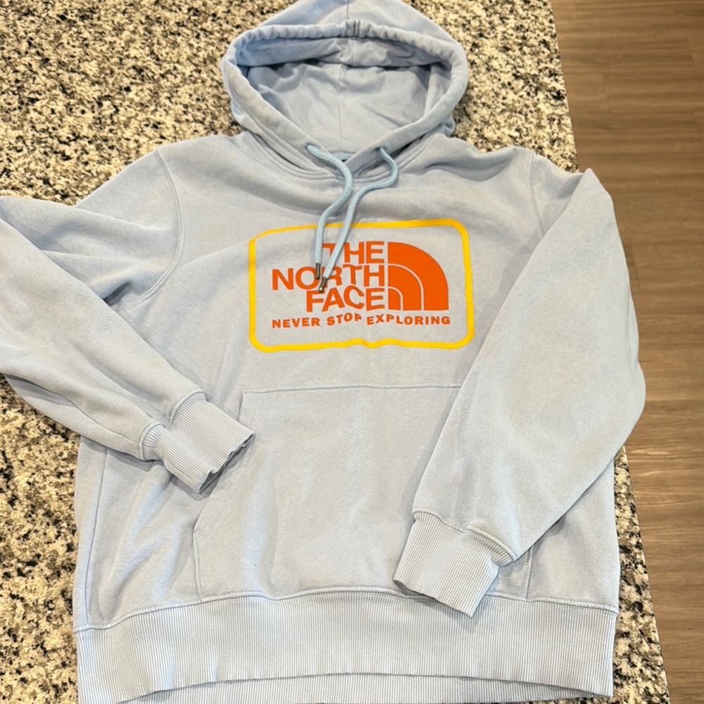 Men’s medium Northface hoodie like new